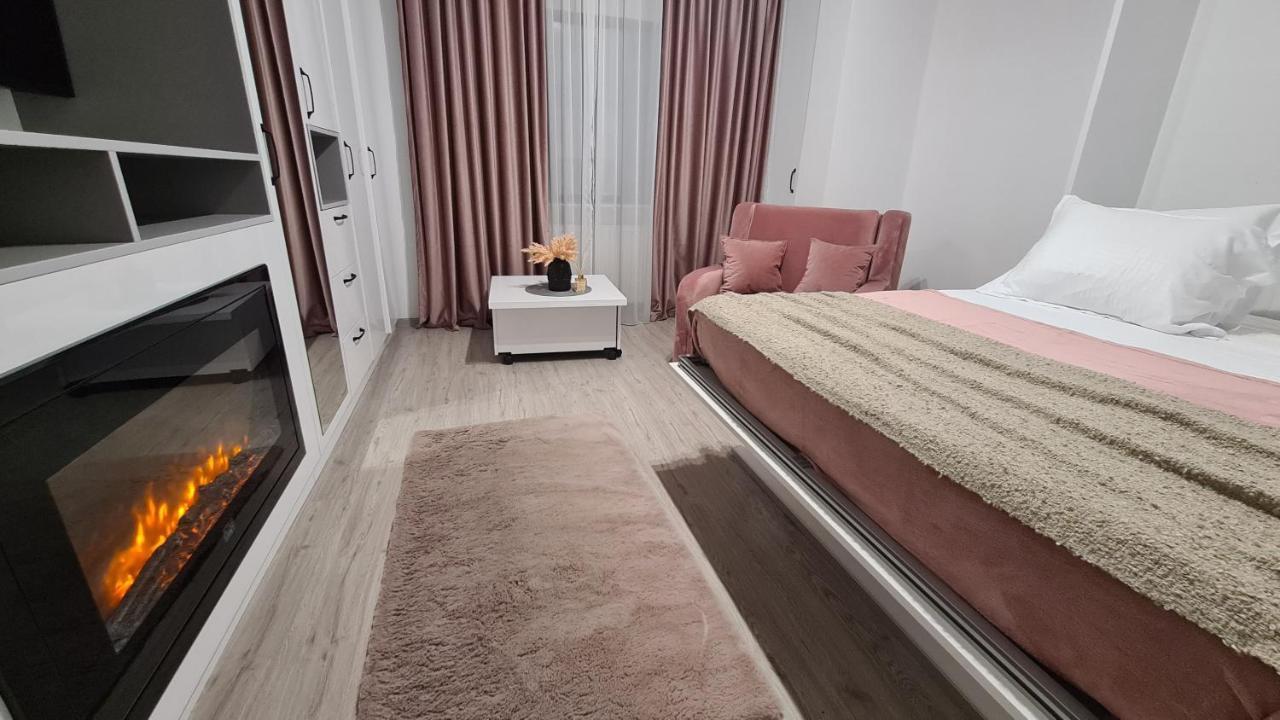Cosy And Stylish Studio Бухарест Экстерьер фото